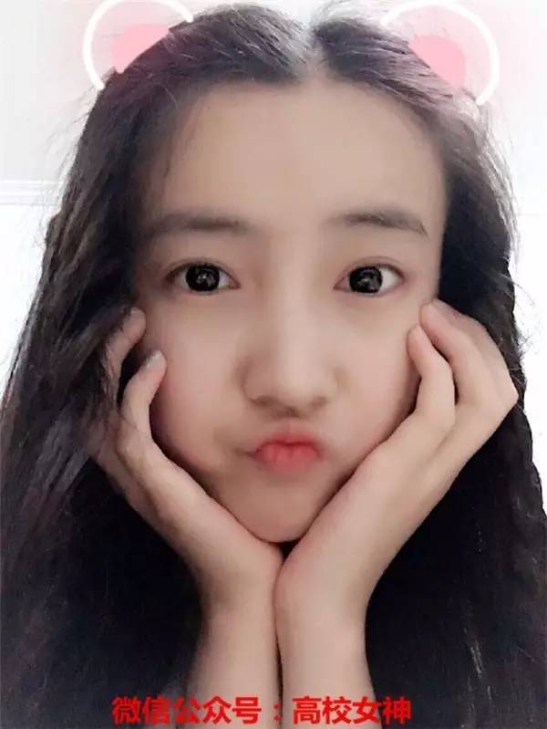 16岁高中美少女清纯可爱,网友惊呼林依晨妹妹