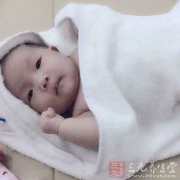 宝妈头像三十岁成熟母乳喂养