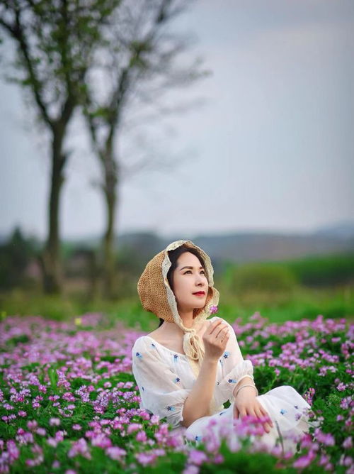 中年女性朋友拍户外照,记住这6个技巧,扬长避短拍气质优雅美照