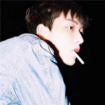 成熟沧桑男人头像图片