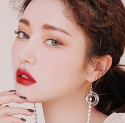 40岁女性的微信头像皱纹