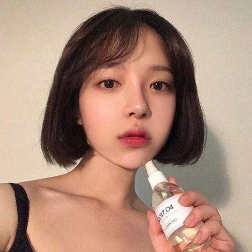 女生头像霸气短发发型卡通圆脸