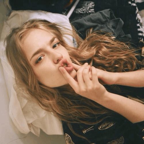 女生头像成熟稳重三十多岁欧美