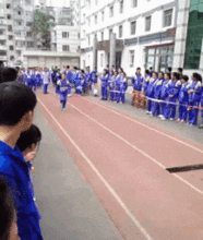 搞笑gif趣图妹子这是啥表情哥们你吃大蒜了