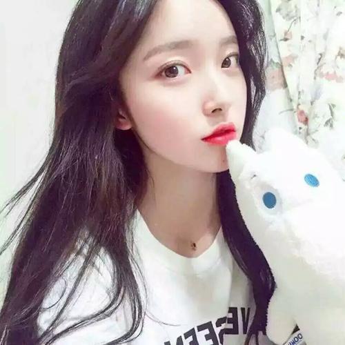 上理郭某的想法聊天有一套5个女生暗示信号,她希望你大胆进攻,不要怂