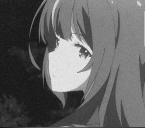 伤感头像女生哭泣动漫