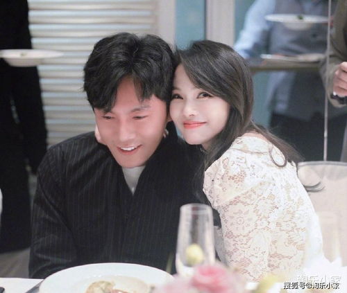 53岁伊能静浓妆自拍被酸割眼袋超不爽
