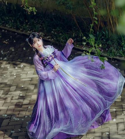 躲得过lo裙,却挡不住汉服转圈圈少女心怦怦,太仙女