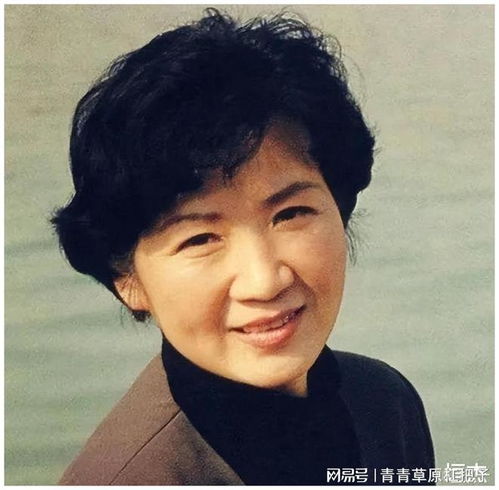 曹翠芬实力打脸张艺谋,56年婚姻催人泪下,晚年却带着遗憾