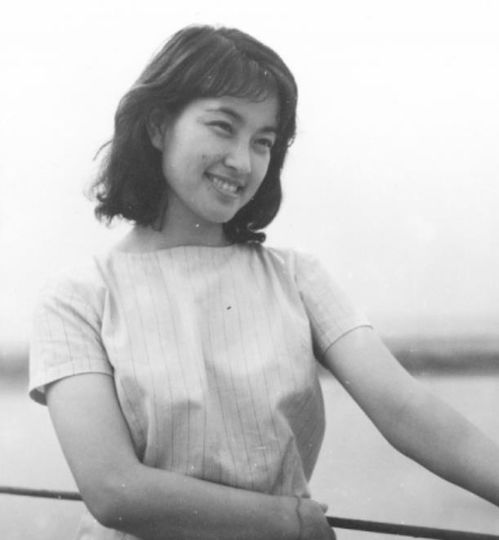 刘晓庆5段感情4段婚姻,58岁嫁入豪门,她的人生有多传奇