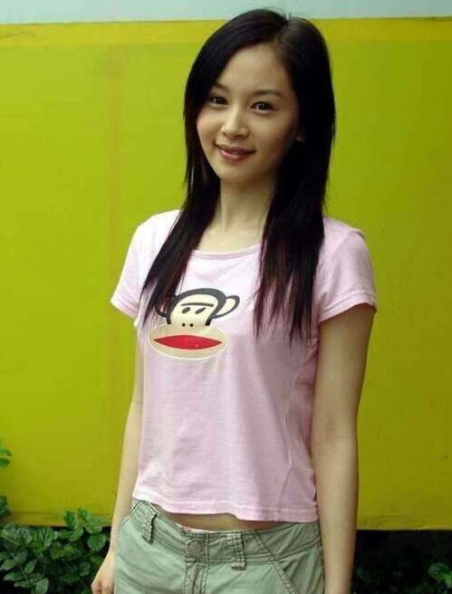 王子文游离了3个男人后,决定未婚生子,35岁带儿子潇洒生活