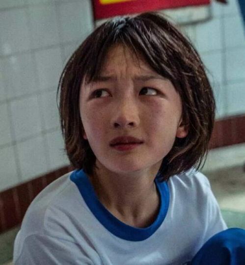 15岁女生被狂扇耳光不反抗,学校却称是好朋友打闹,原因值得深究