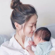 昔日处女党变索爆人妻团出街好放纵钟嘉欣带仔女见好哥哥马浚伟