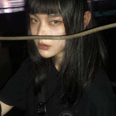 霸气女头像社会冷酷黑色头像女生霸气十足