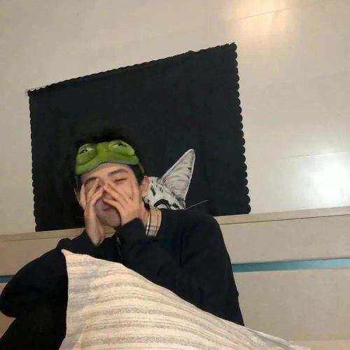 头像没办法把喜欢过的人那么轻易地当成朋友