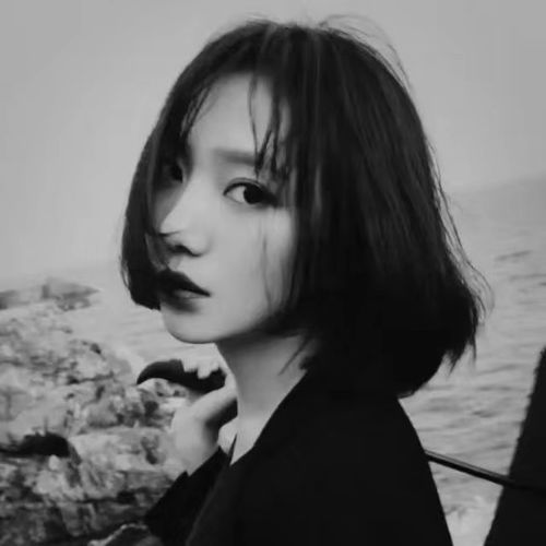 女生头像霸气短发发型卡通黑白