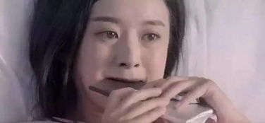 杨幂生孩子频繁皱眉,明星生孩子都这么随意,没有对比就没有伤害
