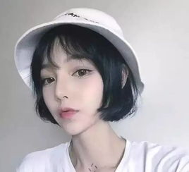 最近刘胡兰发型特别流行