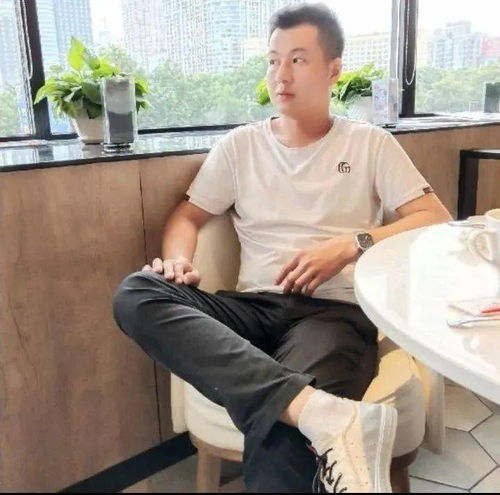 今日男神30岁成熟很man的商务车司机我是真的奔着结婚来的