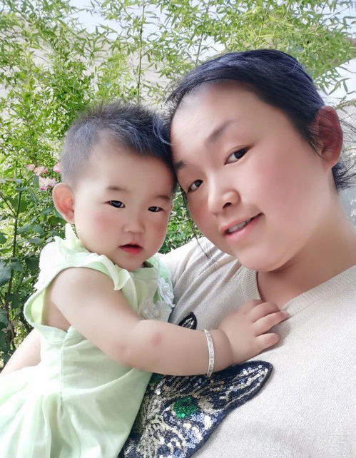 涵品教育学员宝妈何翠不断的学习,在平淡的人生中面对现实