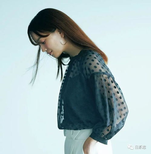 秋天第一波长袖穿搭推荐,40岁左右的女生一定要试试这5套