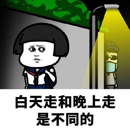 幽默笑话在我国,蝗虫都不敢聚堆,因为超过十只就会被炒成菜