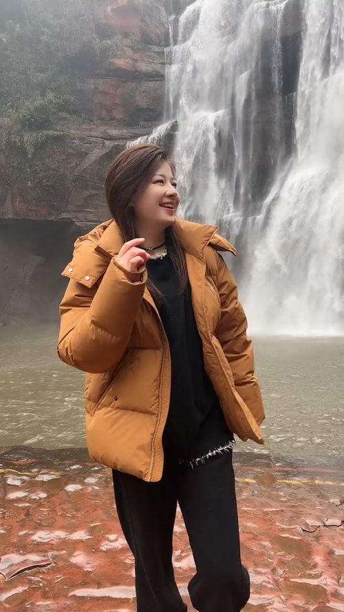 像我这种嬉皮笑脸的人,偶尔正常一下,大家就以为我心情不好发个库存搞笑