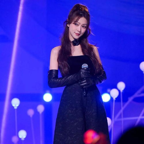 薛凯琪,风韵犹存的40岁少女,依然令人神魂颠倒