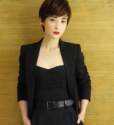 43岁蒋勤勤美如少女,撞脸孙俪,陈建斌好幸福