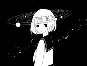 一张图是一个短发动漫女孩头上有行星的穿着学院风的衣服黑白图求原图下面是图