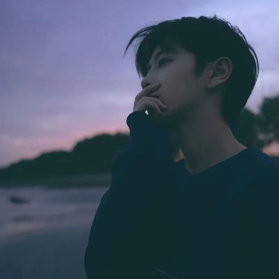 微信头像浪漫男生
