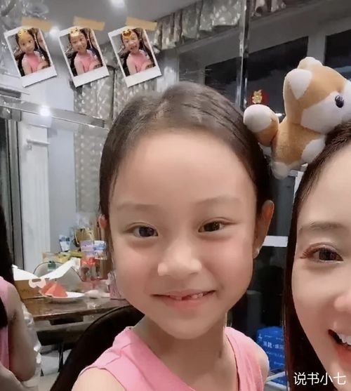 娱乐圈最长工龄候选人,谁能击败贾云馨,离婚爸妈最爱的小甜心