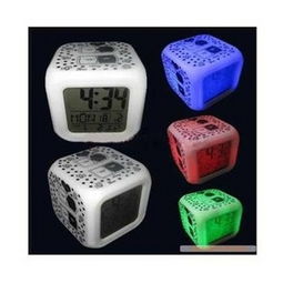 耀点100创意七彩变色心情闹钟卡通心情闹钟夜光钟电子钟