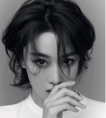 短发丑,长发才是王道别逗了,这10个女星教你什么是可盐可甜