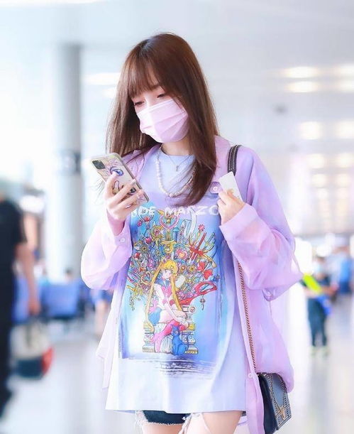 拒绝刻板老气穿搭,学38岁的李小璐这样穿,轻松变身减龄少女