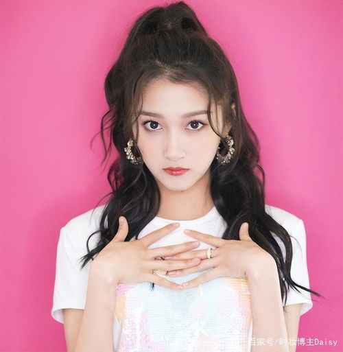 虽然这4款发型很流行,但是40岁女人不要乱选,容易显土显老