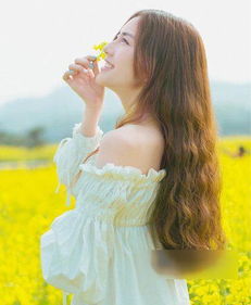 2017年新款好看的卷发烫发发型,40多岁女人最适合