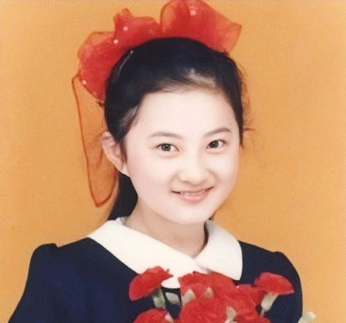 从御用童星到北大才女,40岁金铭尚未婚嫁,只因她自身的一个缺点