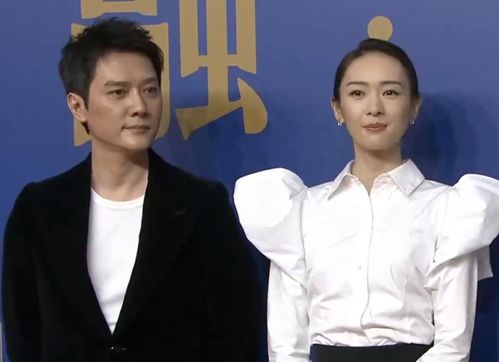 冯绍峰离婚后首亮相,新剧搭档当红视后,生图下的脸蛋却难掩疲惫