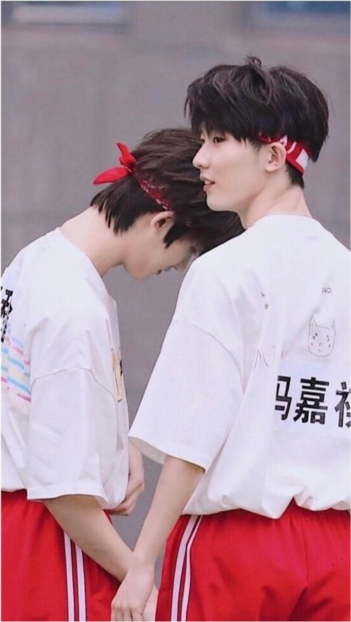 祺鑫当马嘉祺和丁程鑫同框,本来挺帅的,奈何马哥偷学了六斤表情
