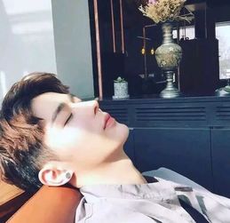 当男票打游戏时,他若做出这3个反应,说明他是真的爱你