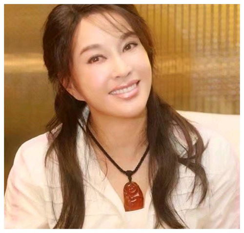 奶奶刘晓庆再次出演少女,当看见定妆照,网友确定18岁