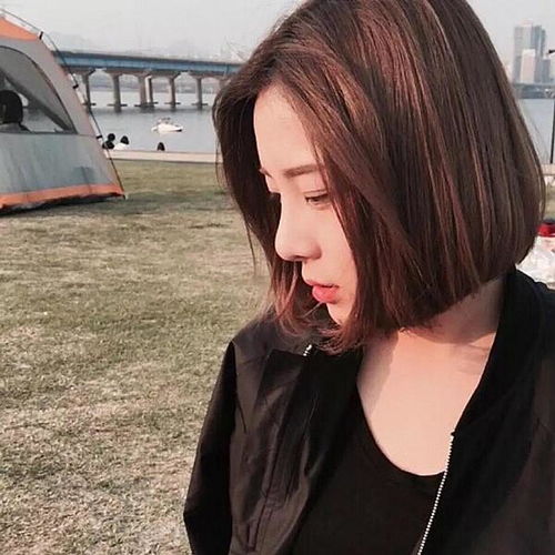 女生有这4个特征,不剪短发很浪费颜值