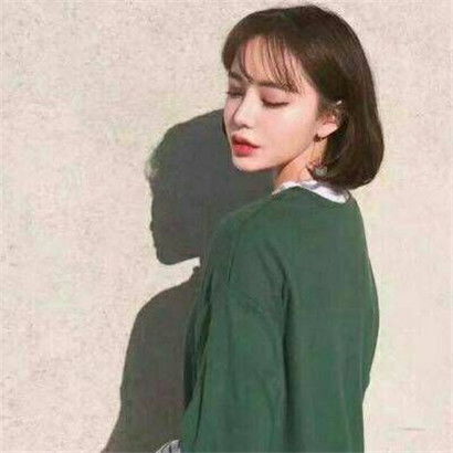 qq女生短发头像唯美,对待生活要活泼开心