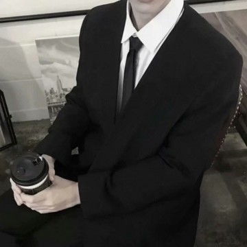 成熟霸气有男人味头像半身西装无头头像,男生头像图片