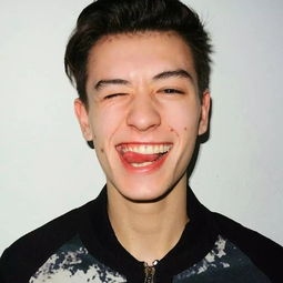 与晨光相伴
