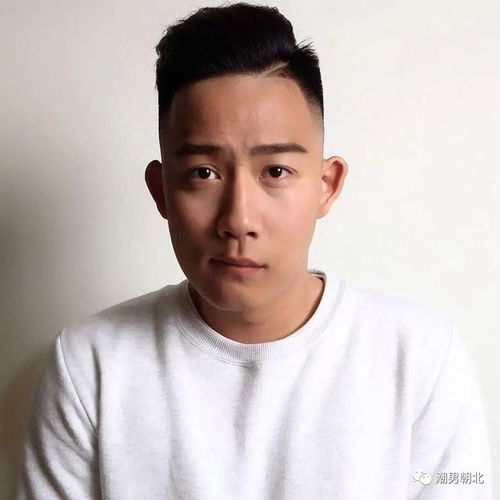 30岁以上的男生,试试短背头发型,轻熟又帅气