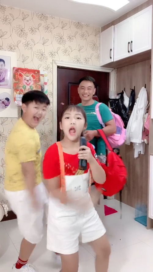 这小表情还行吧搞笑对口型欢乐一家人