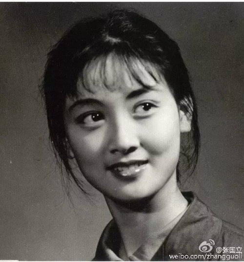 邓婕60岁了还那么美张国立为她念了封情书,原来时光才是最好的狗粮