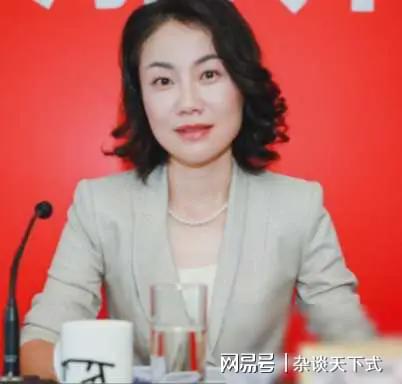 揭秘中国天价女强人朱旭年薪破849万,年终奖更达千万级别